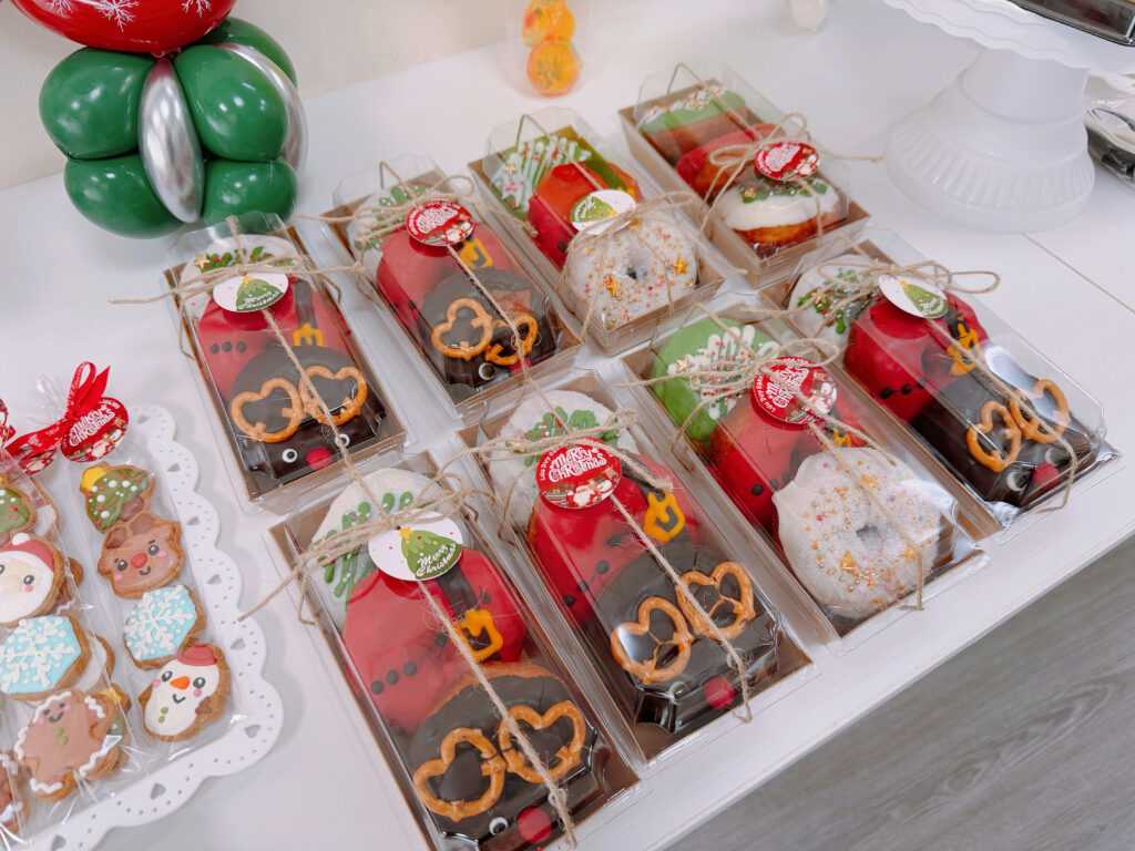 Bàn tiệc Giáng sinh rực rỡ sắc màu tại Wirlink