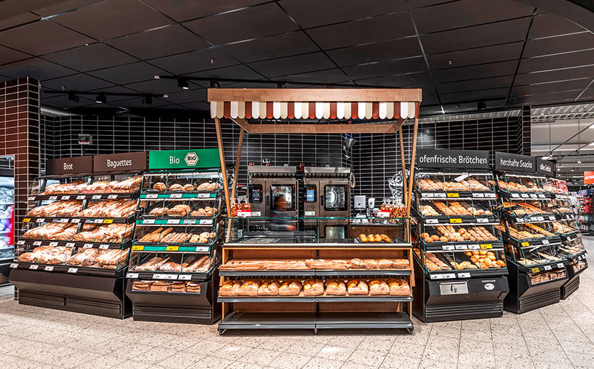 Quầy bánh tại siêu thị lớn tại Đức